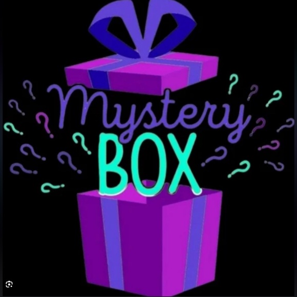 SMALL woman mystery box - Picture 1 of 1